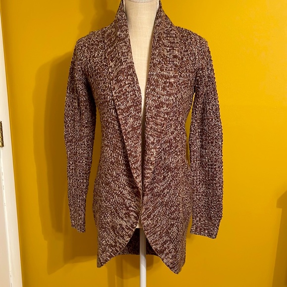 Sweater - Picture 1 of 4